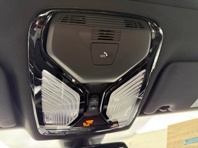 Certified 2025 BMW 230i xDrive Coupe w/ Convenience Package image 36