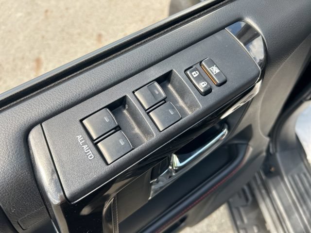 Used 2018 Toyota 4Runner TRD Off-Road AWD/4WD image 11