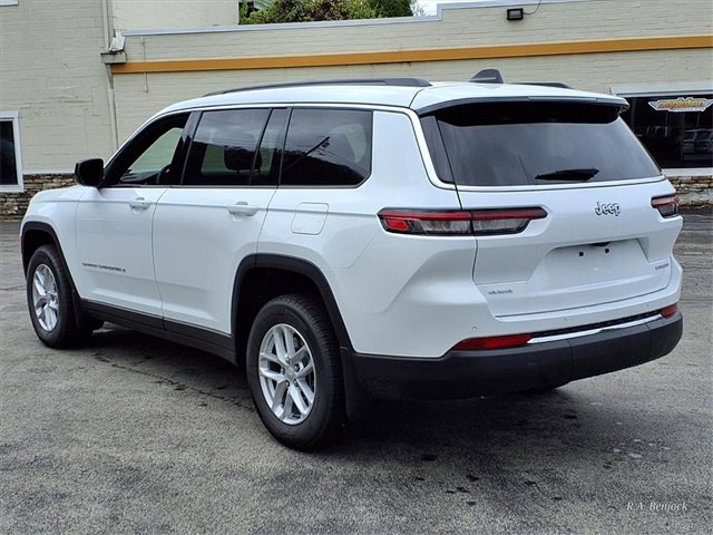 New 2025 Jeep Grand Cherokee L Laredo image 5
