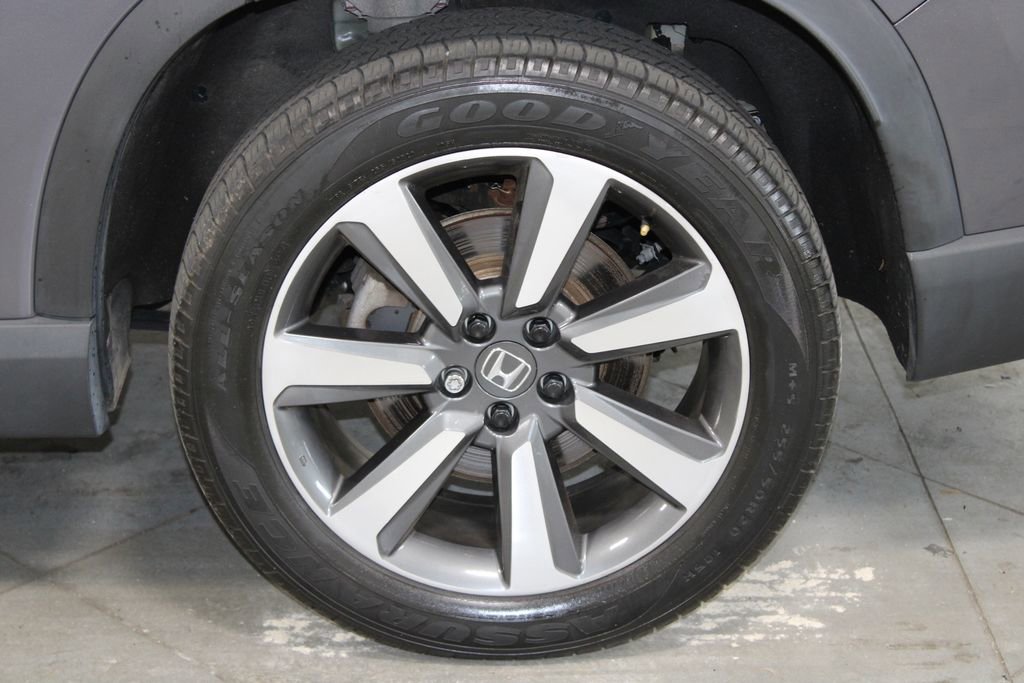 Used 2023 Honda Pilot Elite image 16