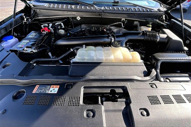 Used 2023 Lincoln Navigator L Black Label image 9