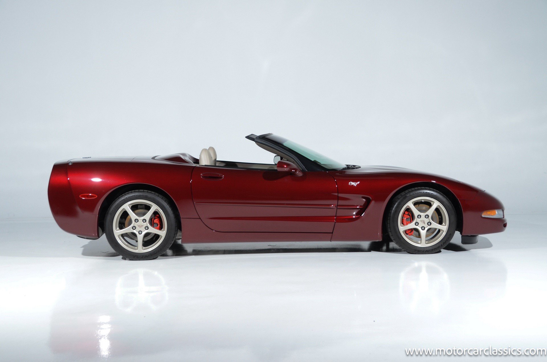 Used 2003 Chevrolet Corvette Coupe w/ Preferred Equipment Group1 RWD image 11