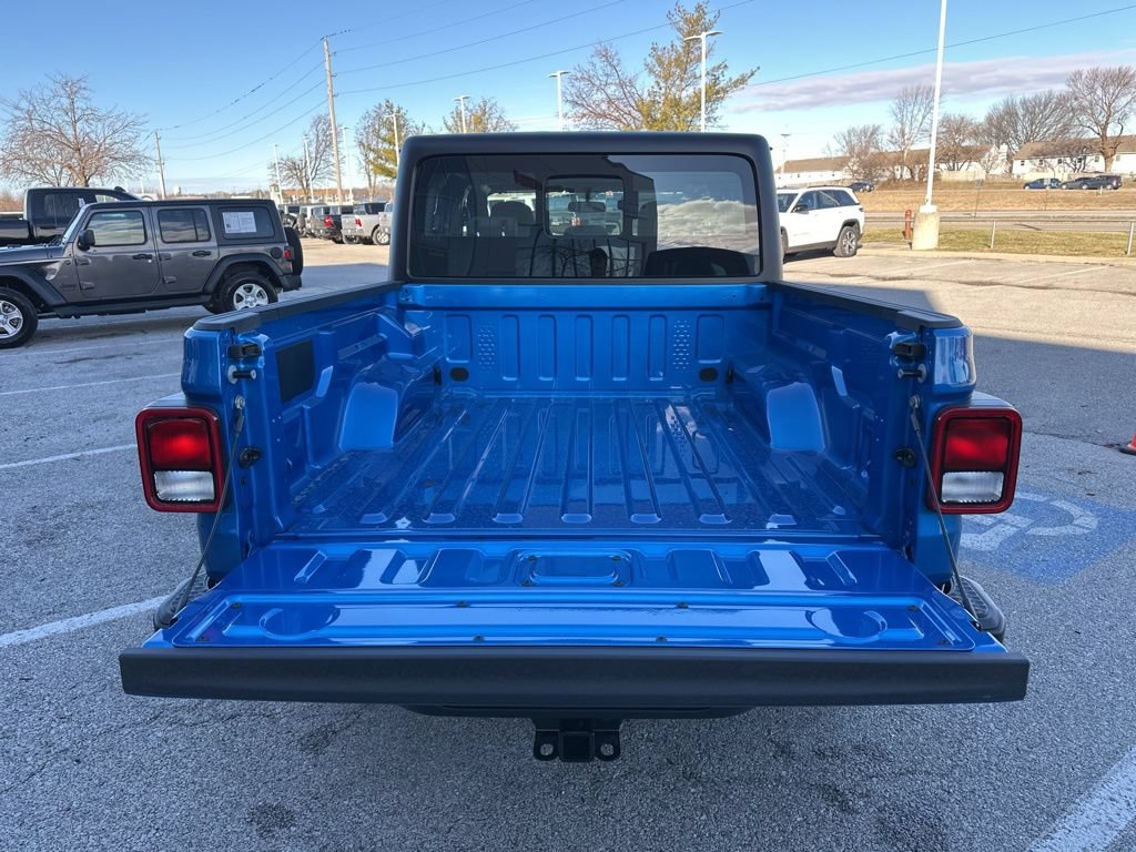 New 2026 Jeep Gladiator Sport AWD/4WD image 42