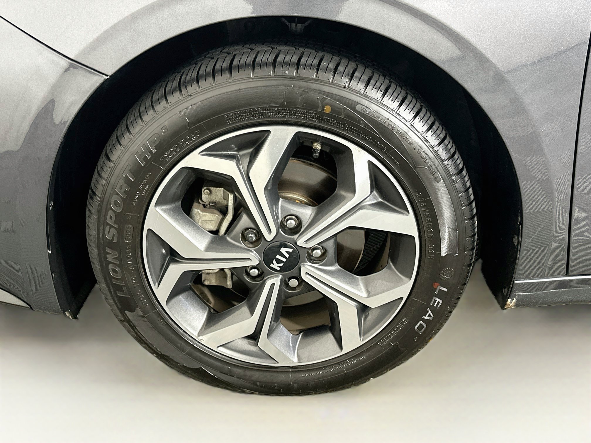 Used 2019 Kia Forte LXS FWD image 11