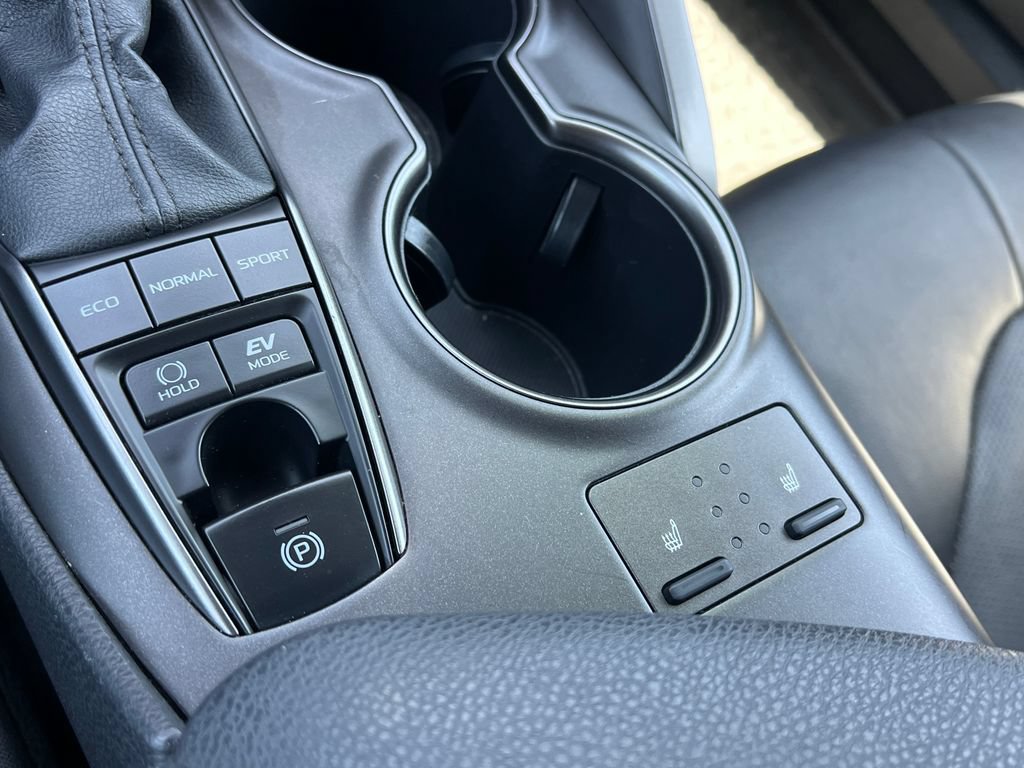 Used 2024 Toyota Camry XSE FWD image 29
