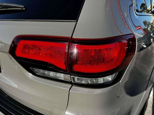 Used 2021 Jeep Grand Cherokee Trackhawk AWD/4WD image 18