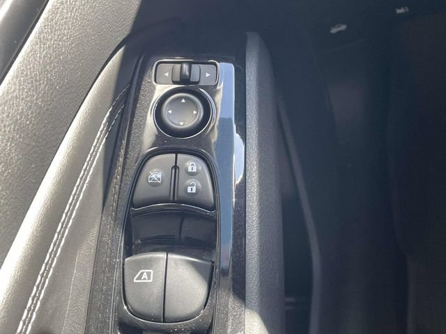 Used 2021 Nissan Altima 2.5 SV w/ SV Premium Package FWD image 26