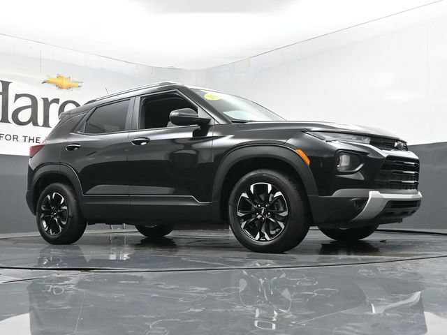Used 2023 Chevrolet TrailBlazer LT w/ Convenience Package AWD/4WD image 2