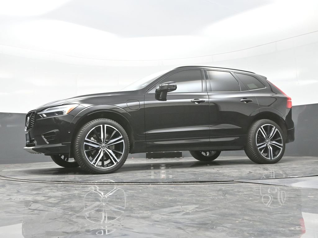 Used 2021 Volvo XC60 T8 R-Design w/ Advanced Package image 27