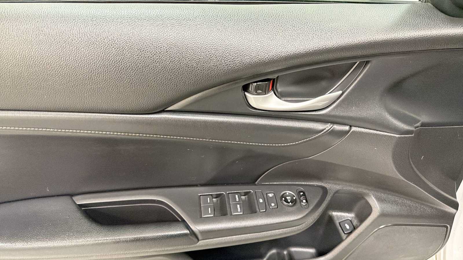 Used 2019 Honda Insight Touring image 15