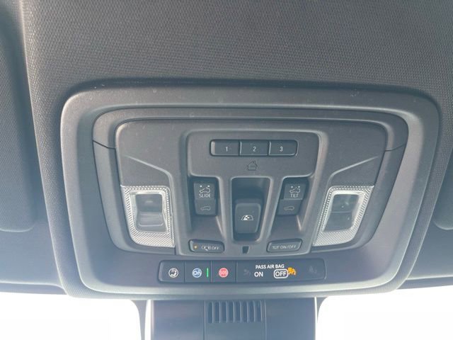 Used 2024 GMC Sierra 3500 AT4 w/ AT4 Premium Plus Package image 20