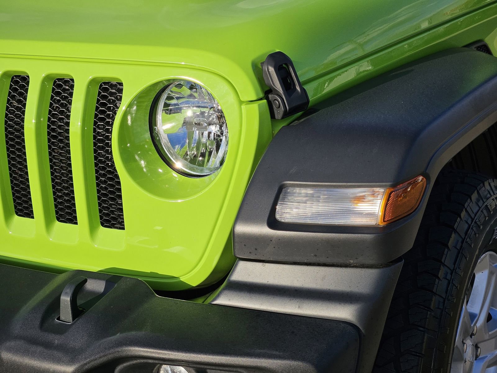 Used 2021 Jeep Wrangler Unlimited Sport image 10