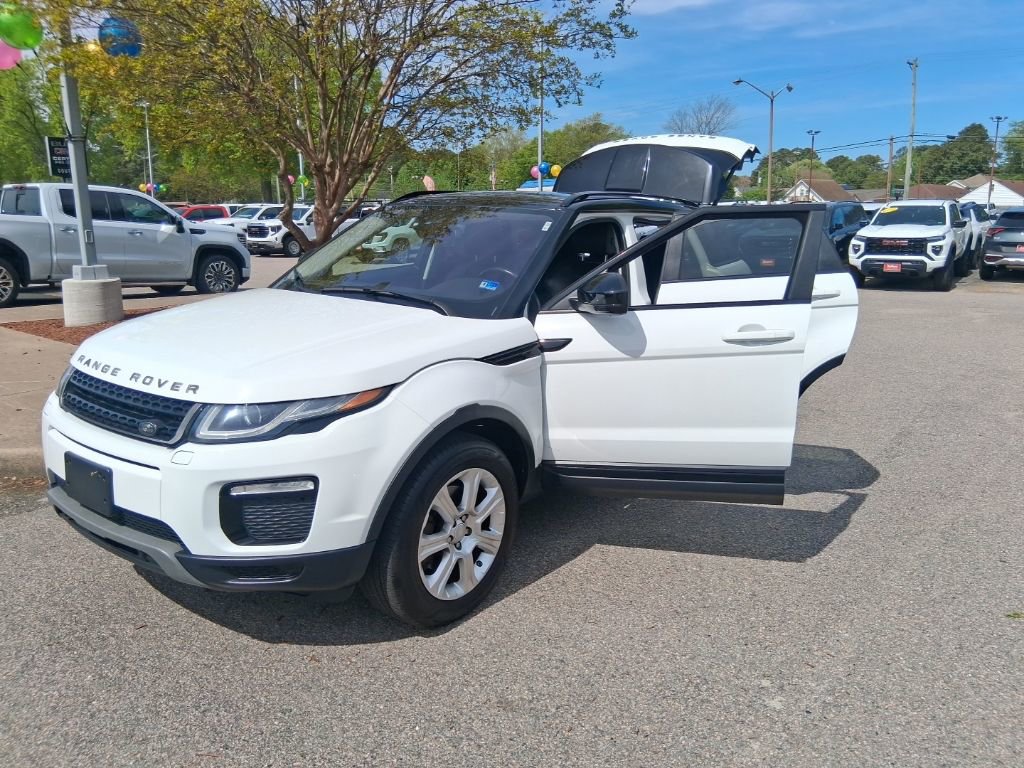 Used 2016 Land Rover Range Rover Evoque SE Premium image 23