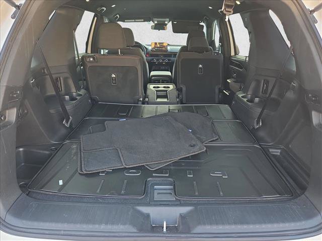Used 2025 Honda Pilot Sport image 6