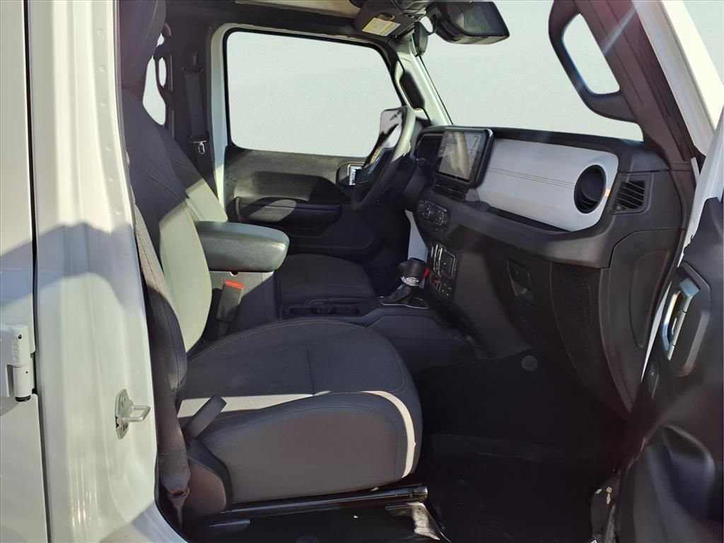 Used 2024 Jeep Wrangler Willys image 13