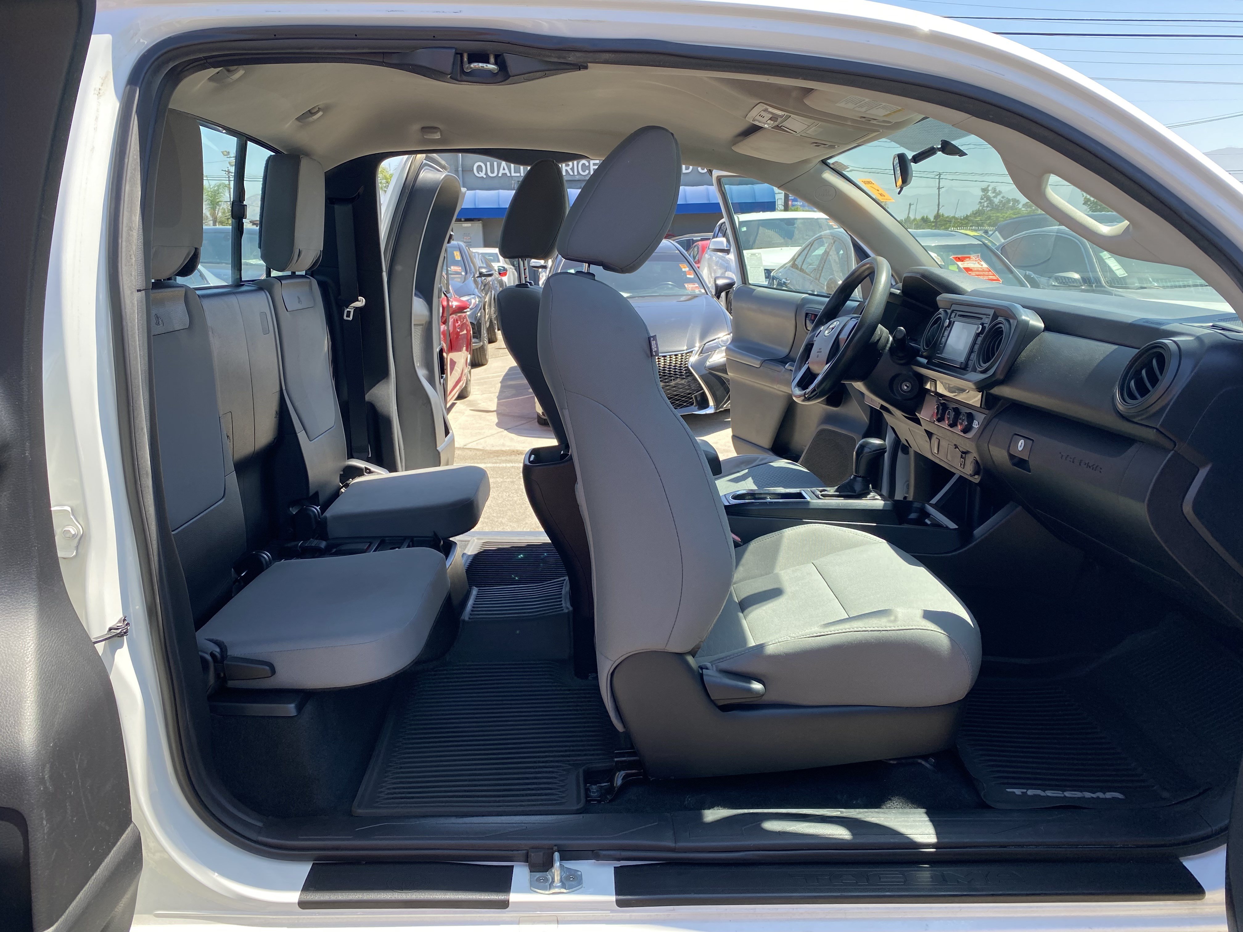 Used 2016 Toyota Tacoma SR RWD image 23