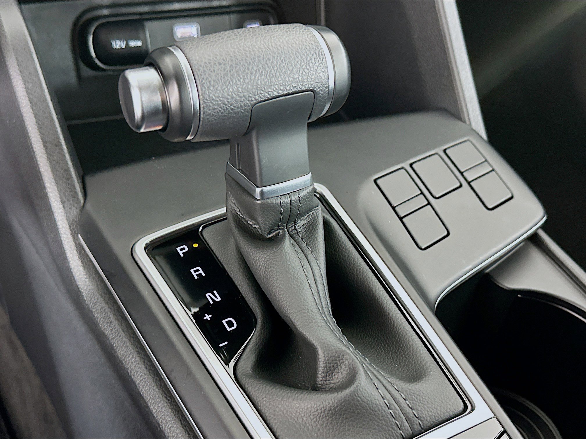 Used 2024 Kia Sportage LX image 23