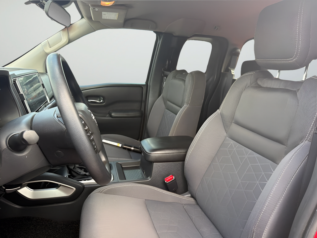 Certified 2025 Nissan Frontier SV RWD image 17