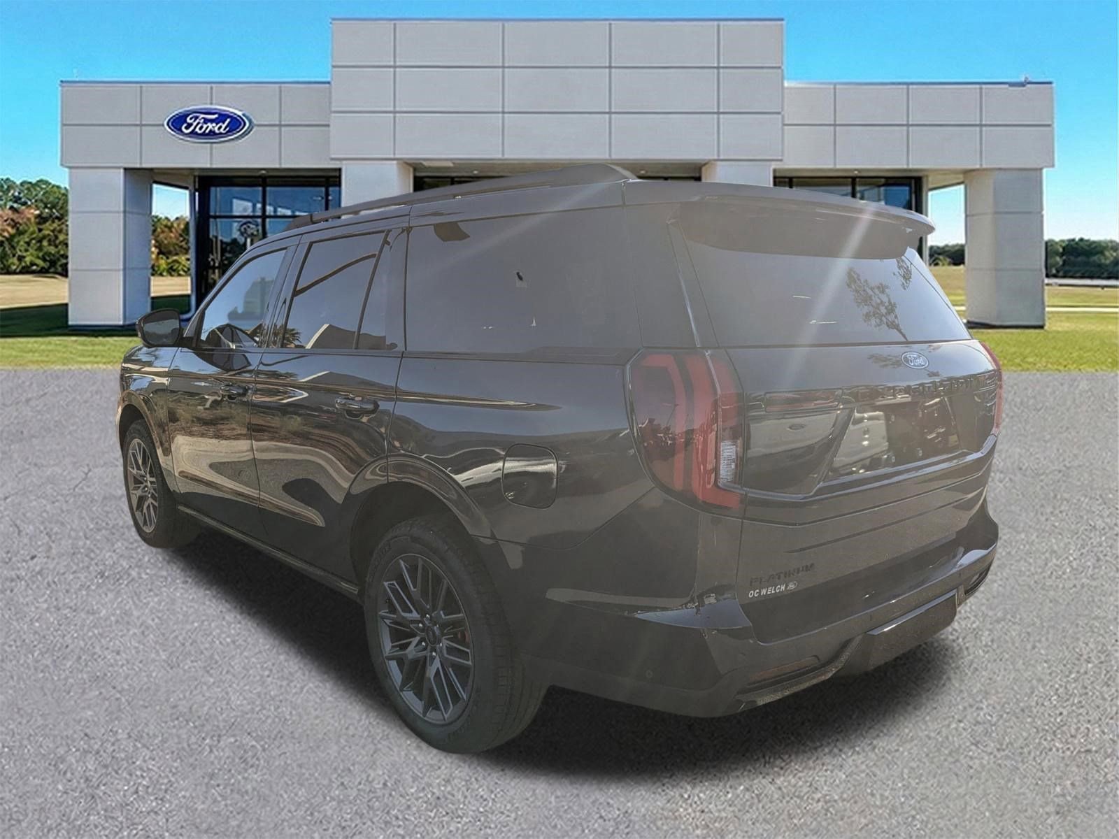 New 2025 Ford Expedition Platinum w/ Stealth Performance Package image 6