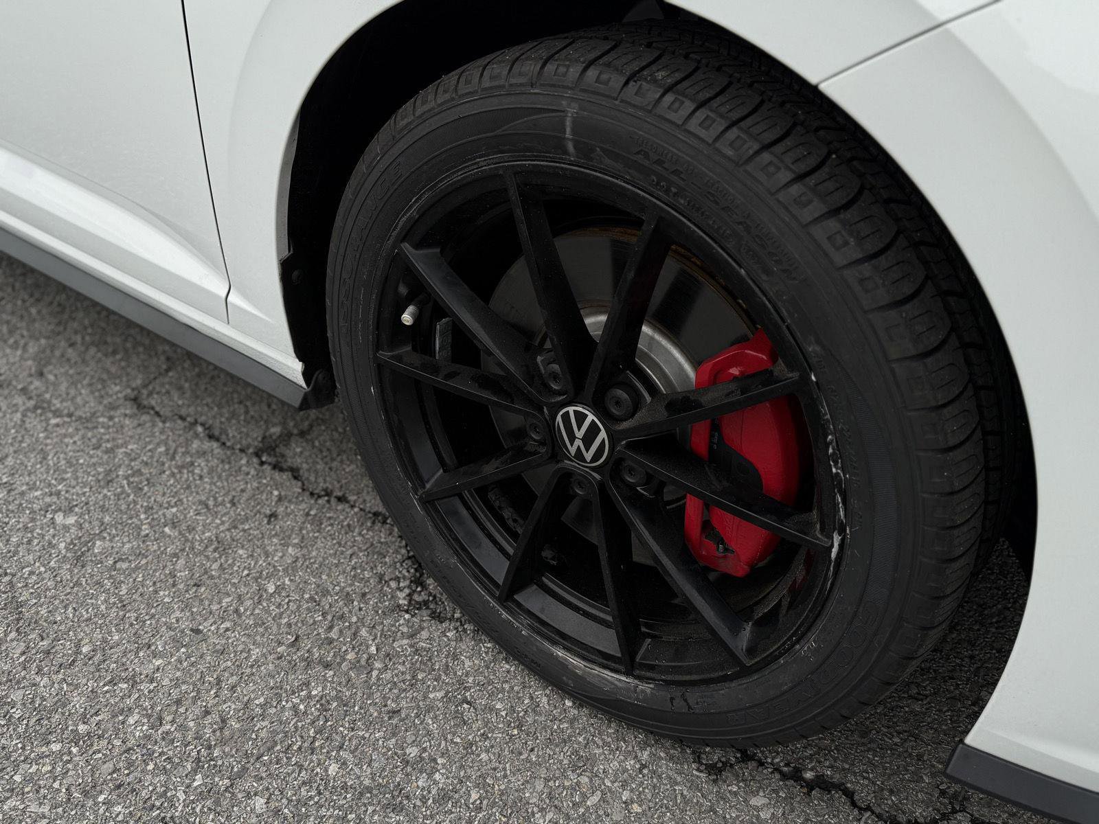 Used 2024 Volkswagen Jetta GLI 40th Anniversary Edition image 11