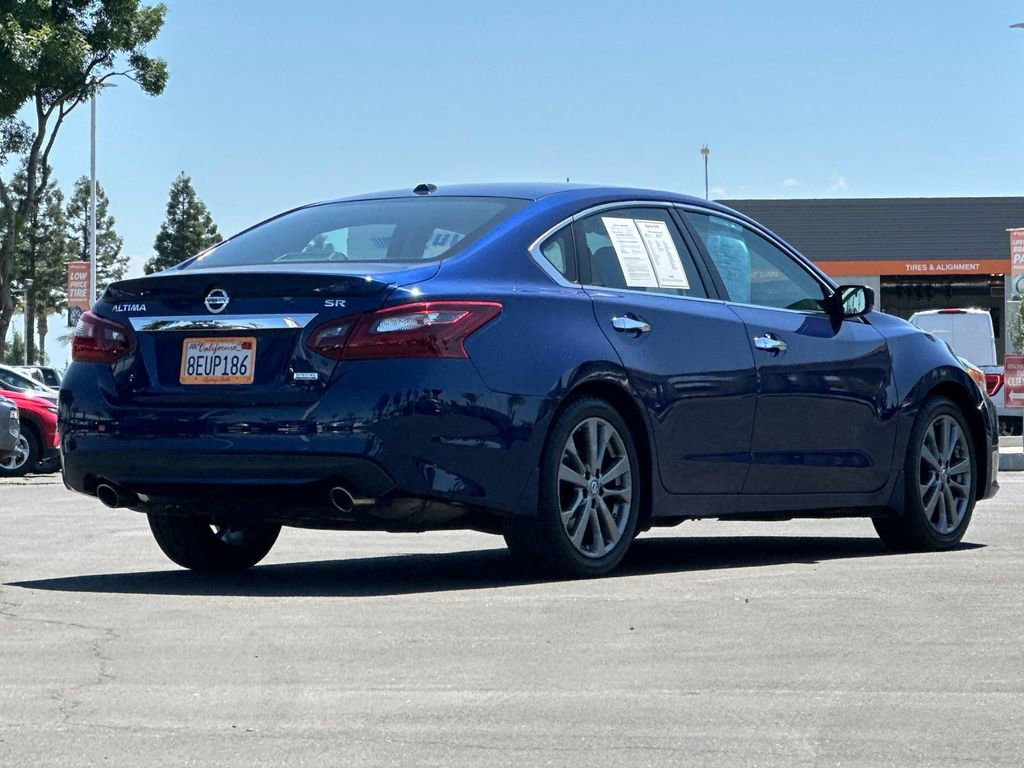 Used 2018 Nissan Altima 2.5 SR w/ SR Special Edition FWD image 3