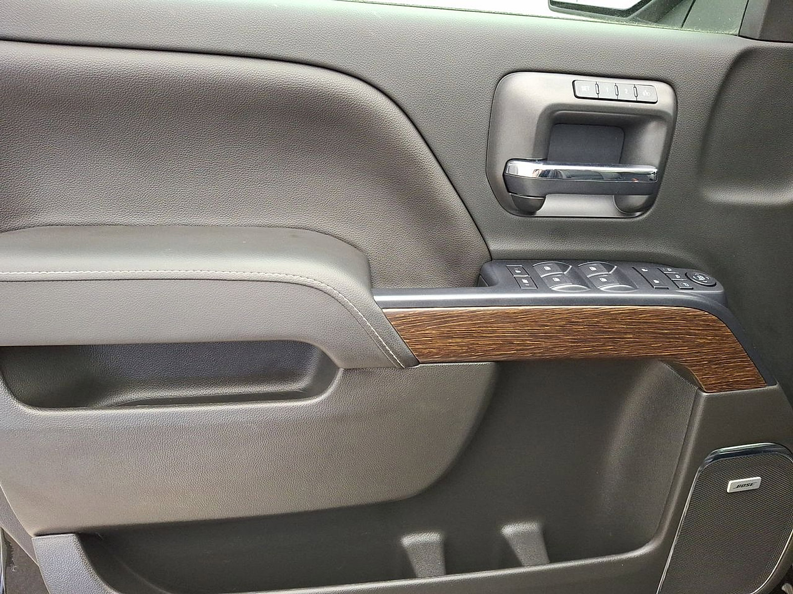 Used 2018 GMC Sierra 1500 Denali image 10