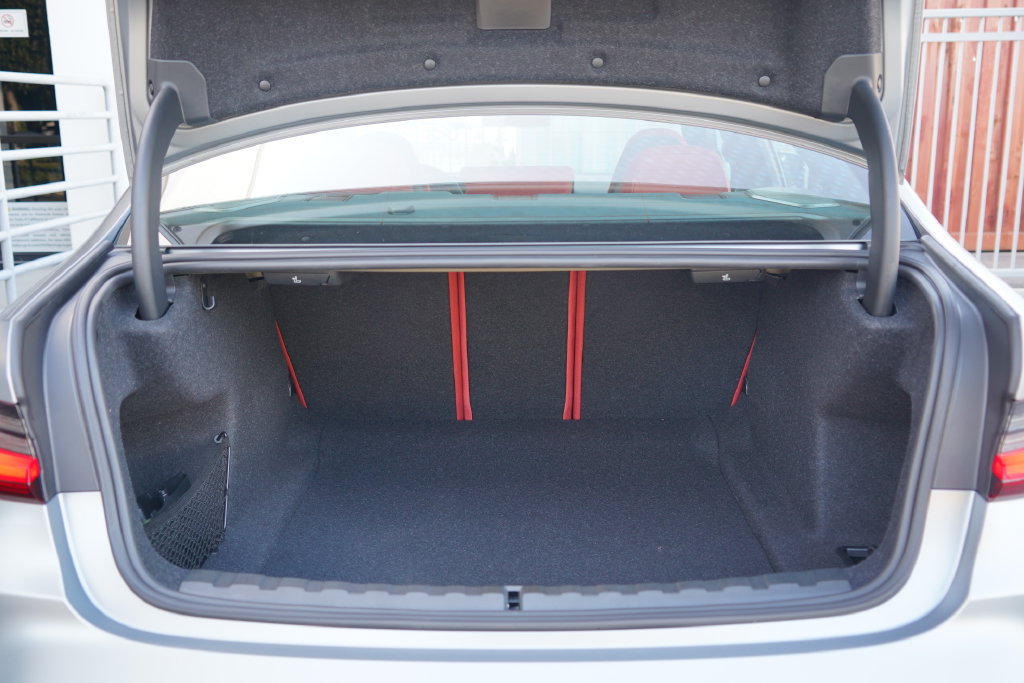 New 2027 BMW M3 w/ Executive Package RWD image 40