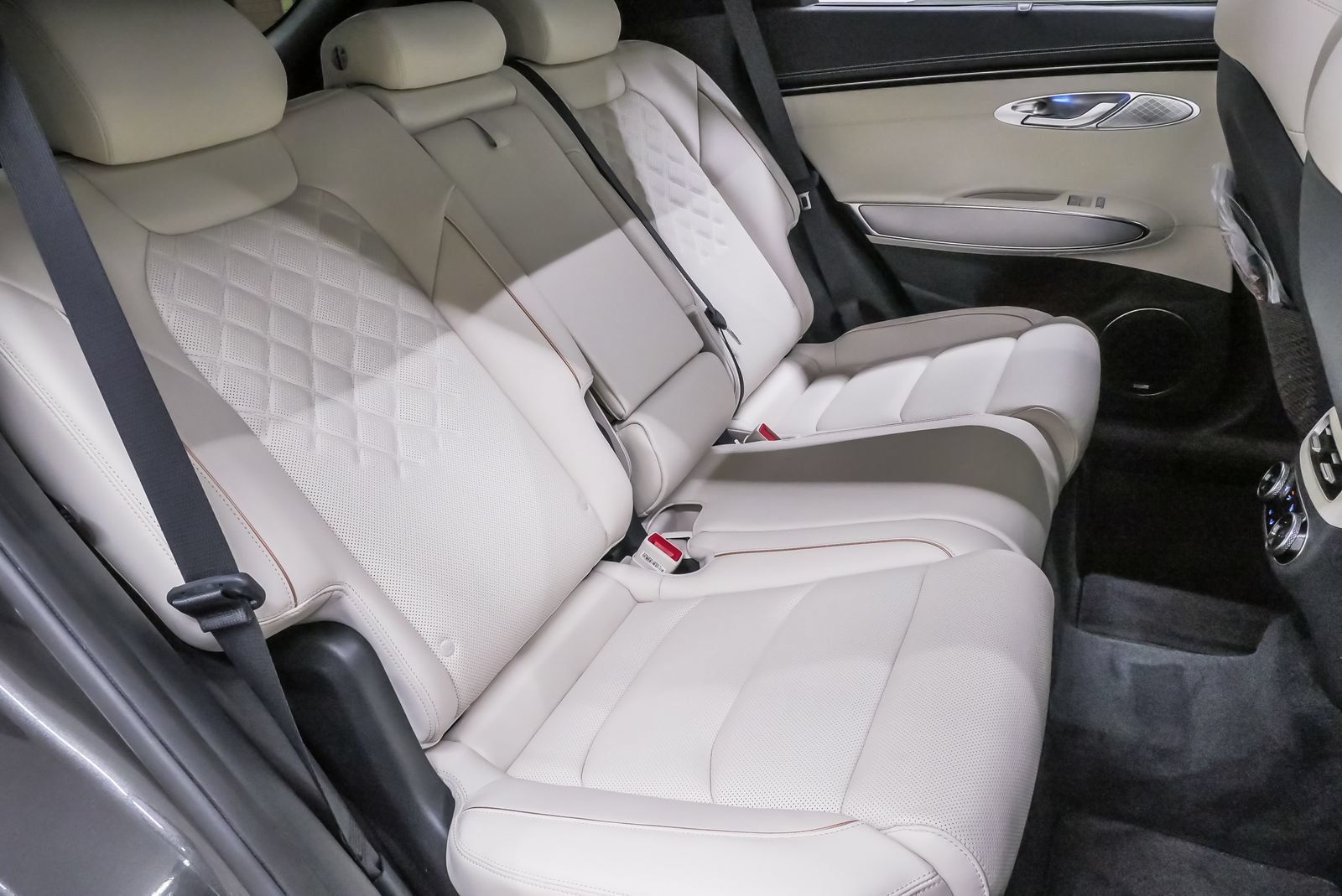 Certified 2023 Genesis Electrified GV70 w/ Prestige Package AWD/4WD image 12