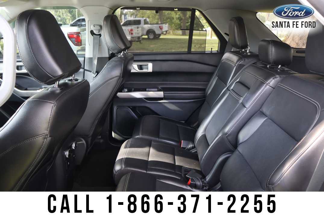 Used 2024 Ford Explorer Limited RWD image 16
