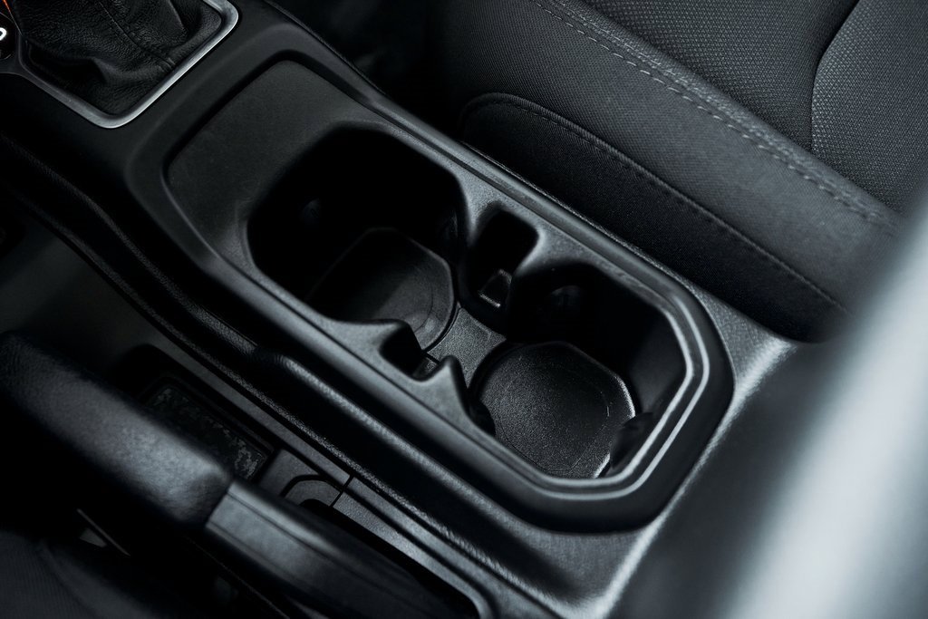 Used 2023 Jeep Wrangler Sport image 49