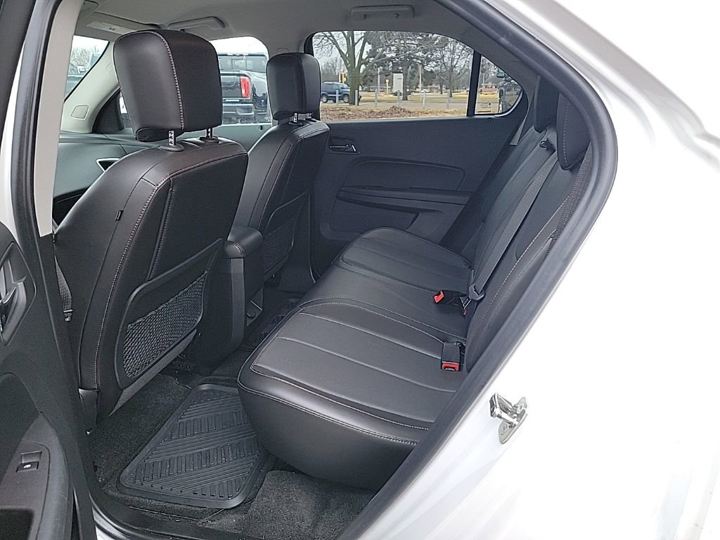 Used 2017 Chevrolet Equinox Premier w/ Enhanced Convenience Package image 28