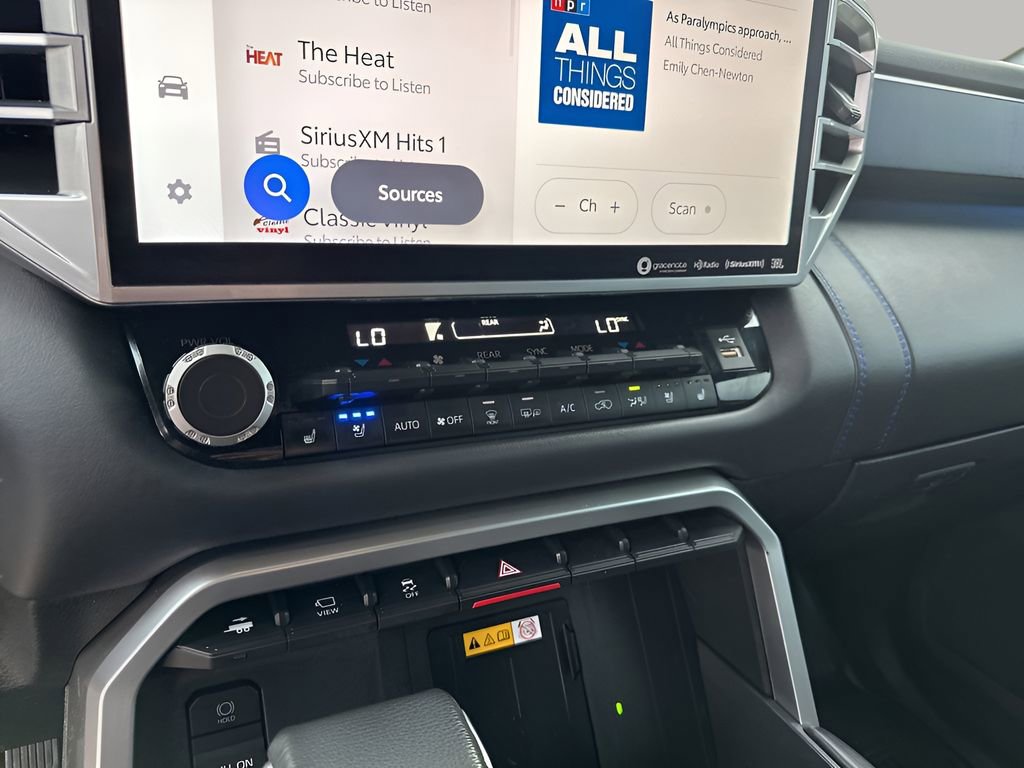 Used 2024 Toyota Sequoia Platinum image 36