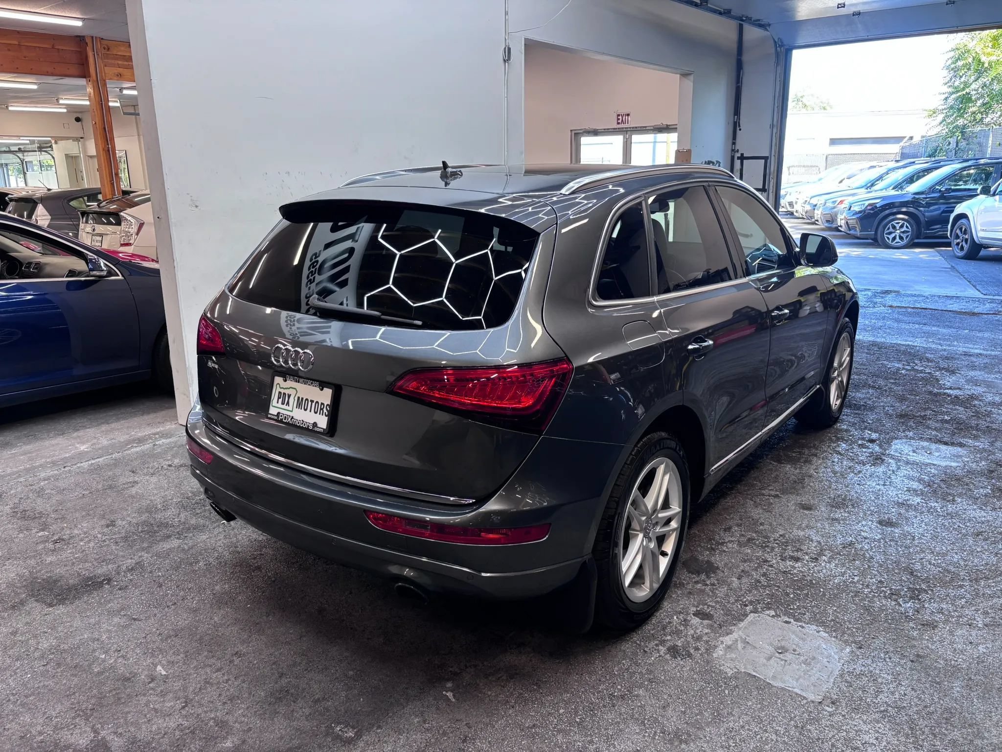 Used 2016 Audi Q5 2.0T Premium Plus w/ Technology Package AWD/4WD image 6