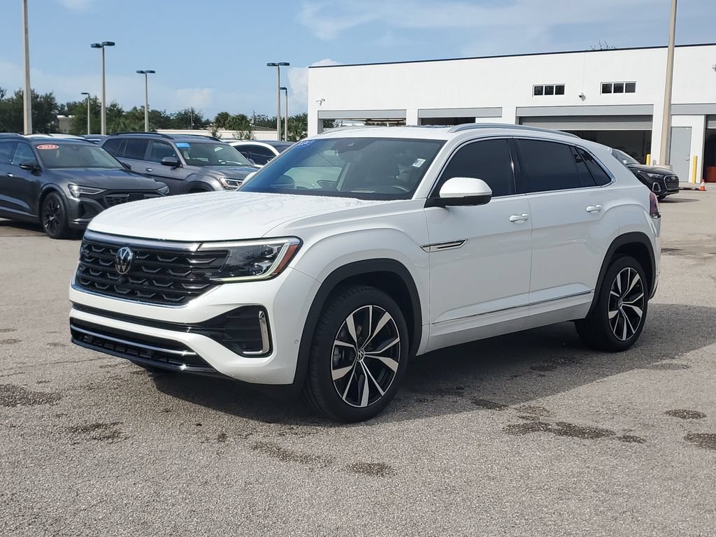 Certified 2024 Volkswagen Atlas Cross Sport SEL Premium R-Line AWD/4WD image 9