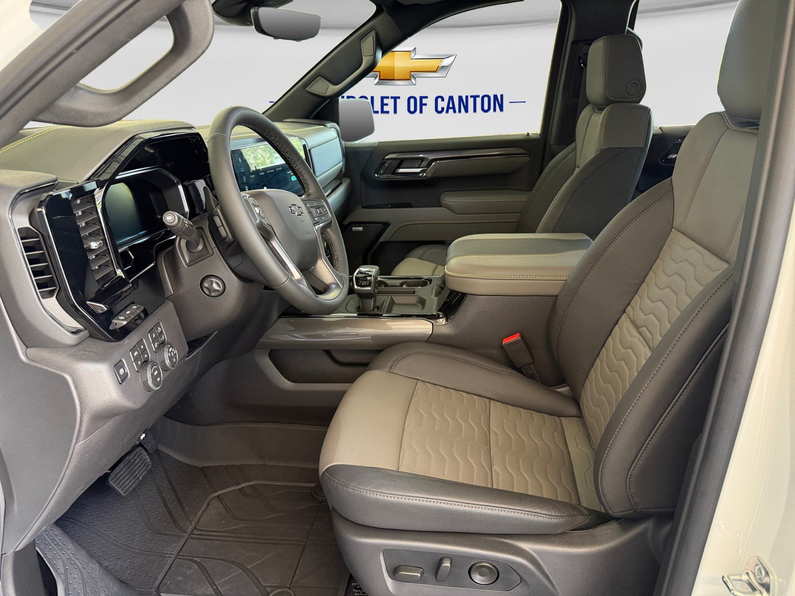 Used 2026 Chevrolet Silverado 1500 ZR2 AWD/4WD image 9