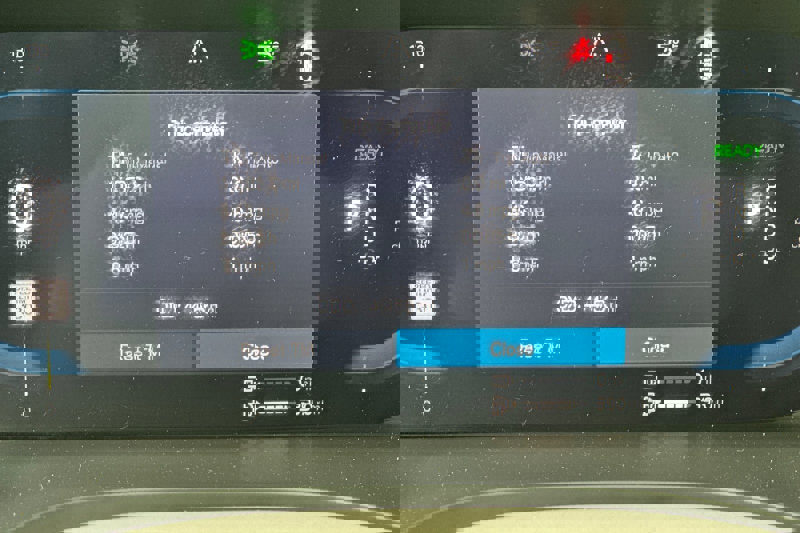 Certified 2025 Volvo XC60 T8 Ultra w/ Protection Package Premier image 29