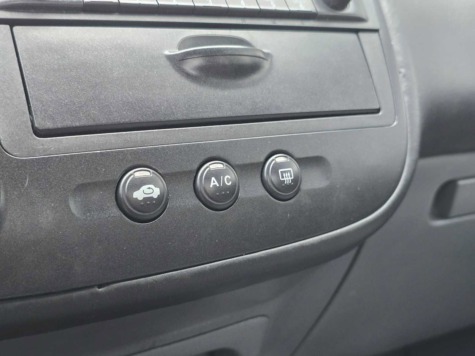 Used 2004 Honda Civic LX image 30