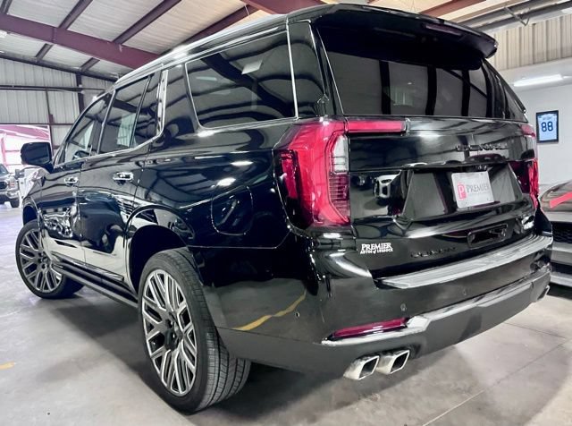 Used 2025 GMC Yukon Denali Ultimate w/ LPO, Floor Liner Package AWD/4WD image 7