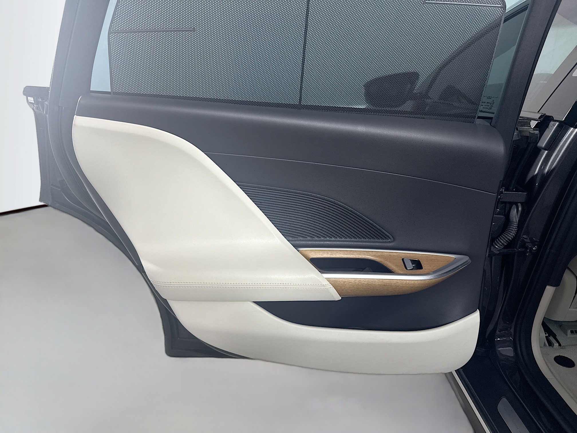 Used 2023 Lucid Air Grand Touring AWD/4WD image 25
