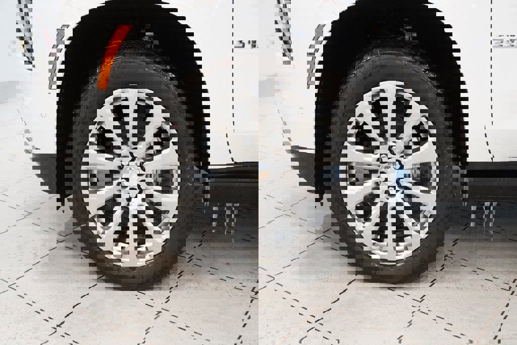 New 2025 Chevrolet Suburban Premier image 40