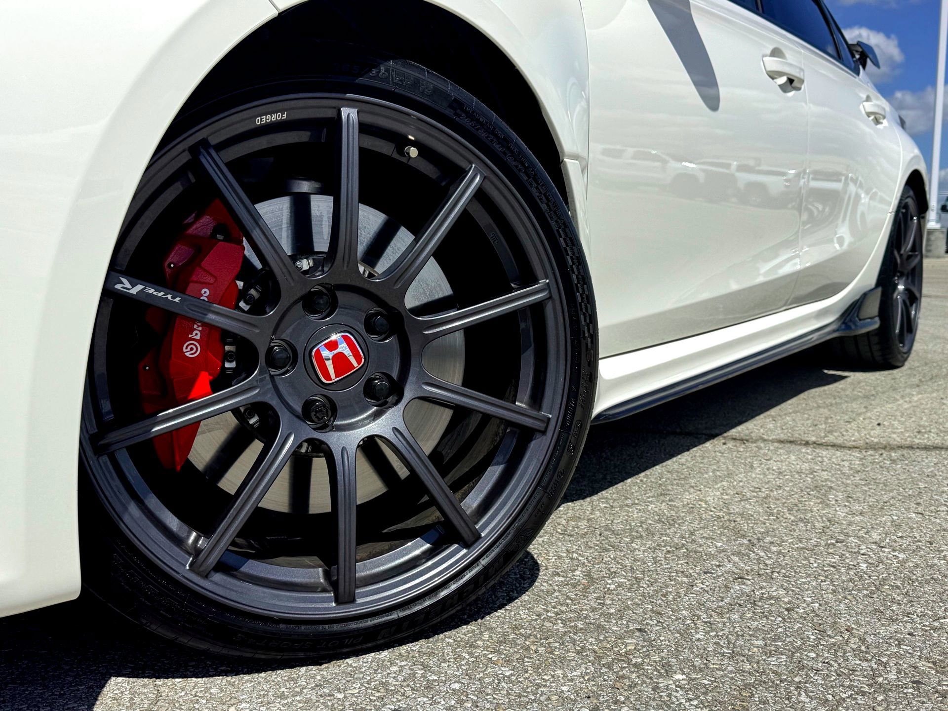Used 2025 Honda Civic Type R image 2