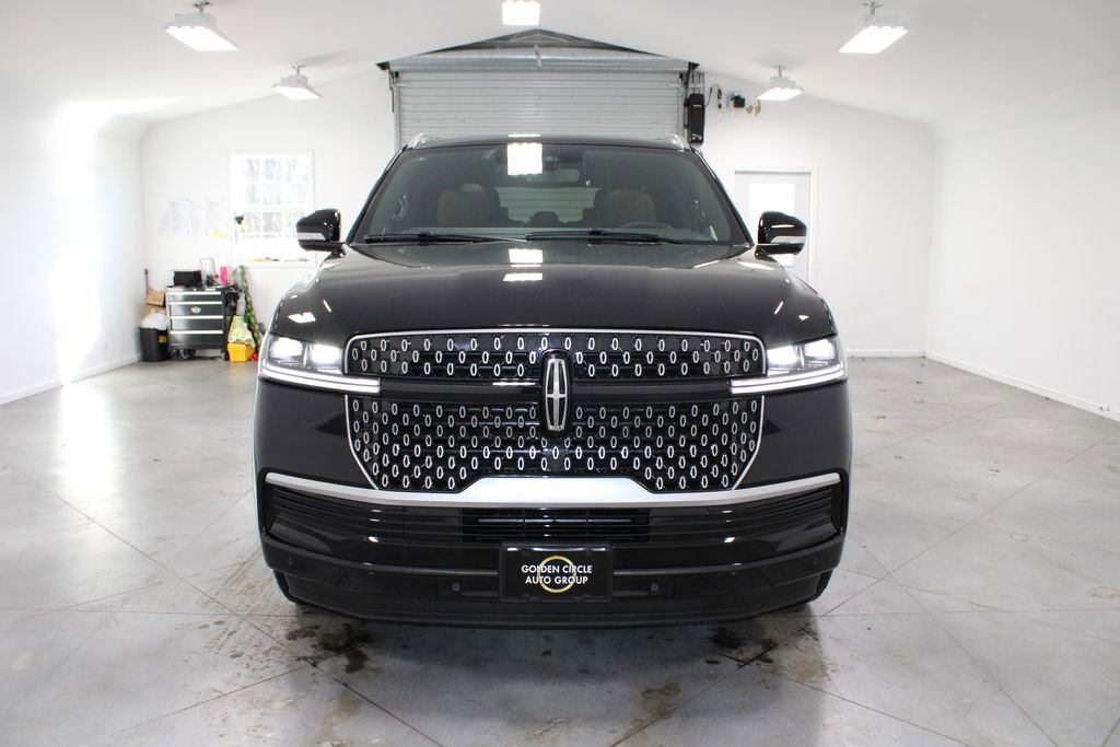 New 2026 Lincoln Navigator L Reserve image 2