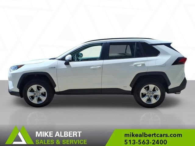 Used 2021 Toyota RAV4 XLE AWD/4WD image 4