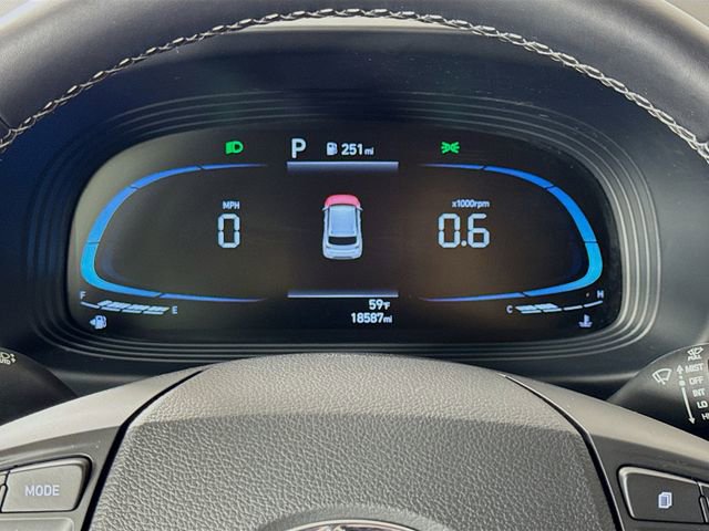 Used 2024 Hyundai Venue SEL image 21