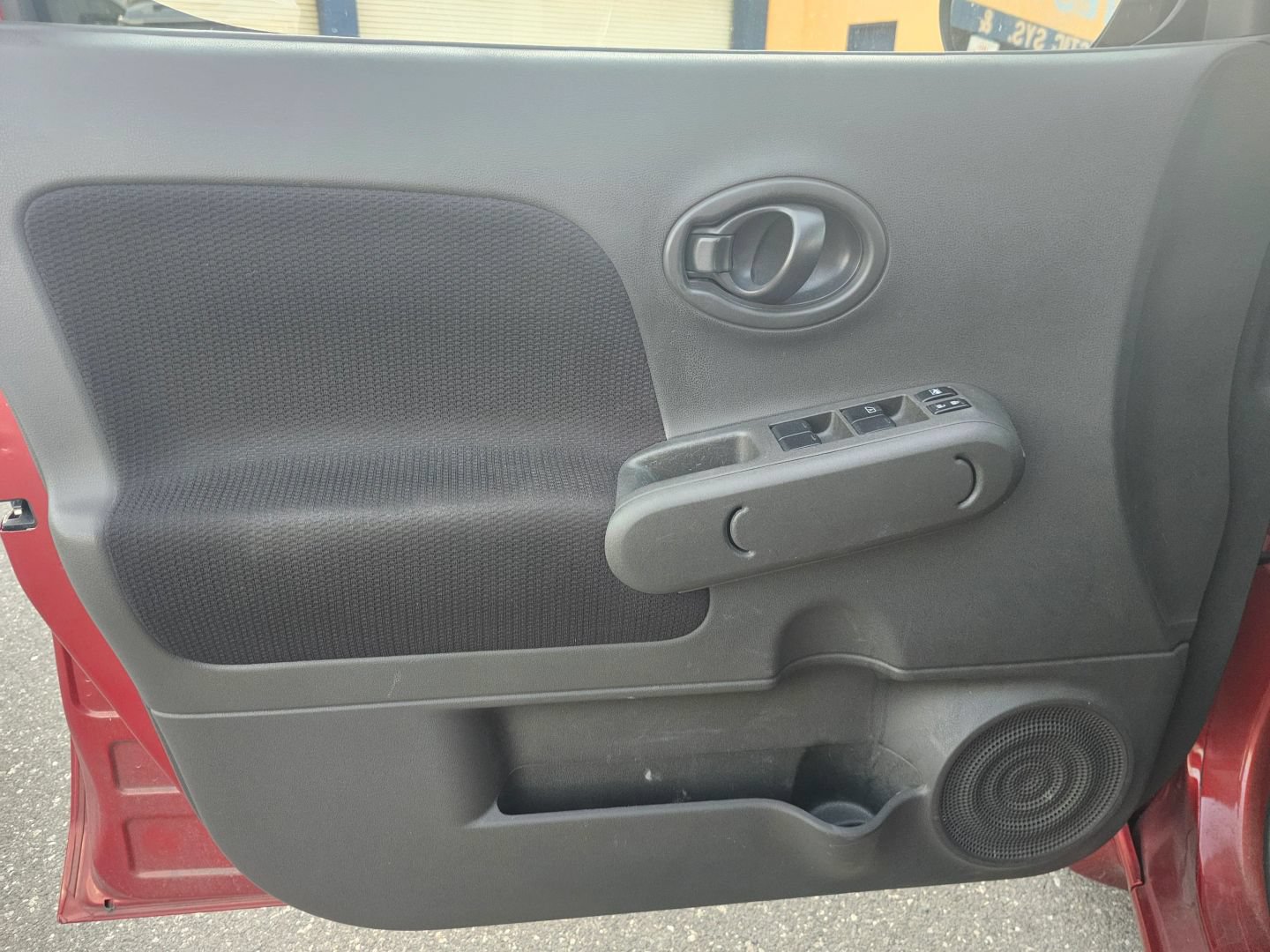 Used 2012 Nissan Cube 1.8 w/ Interior Designer Pkg FWD image 19