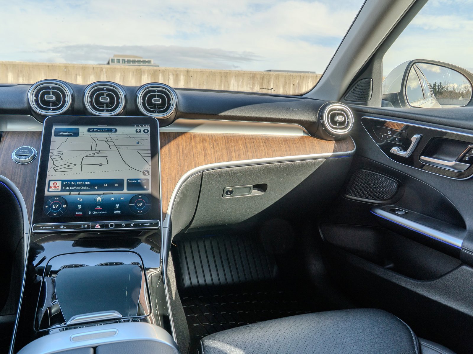 Certified 2023 Mercedes-Benz C 300 4MATIC Sedan image 24