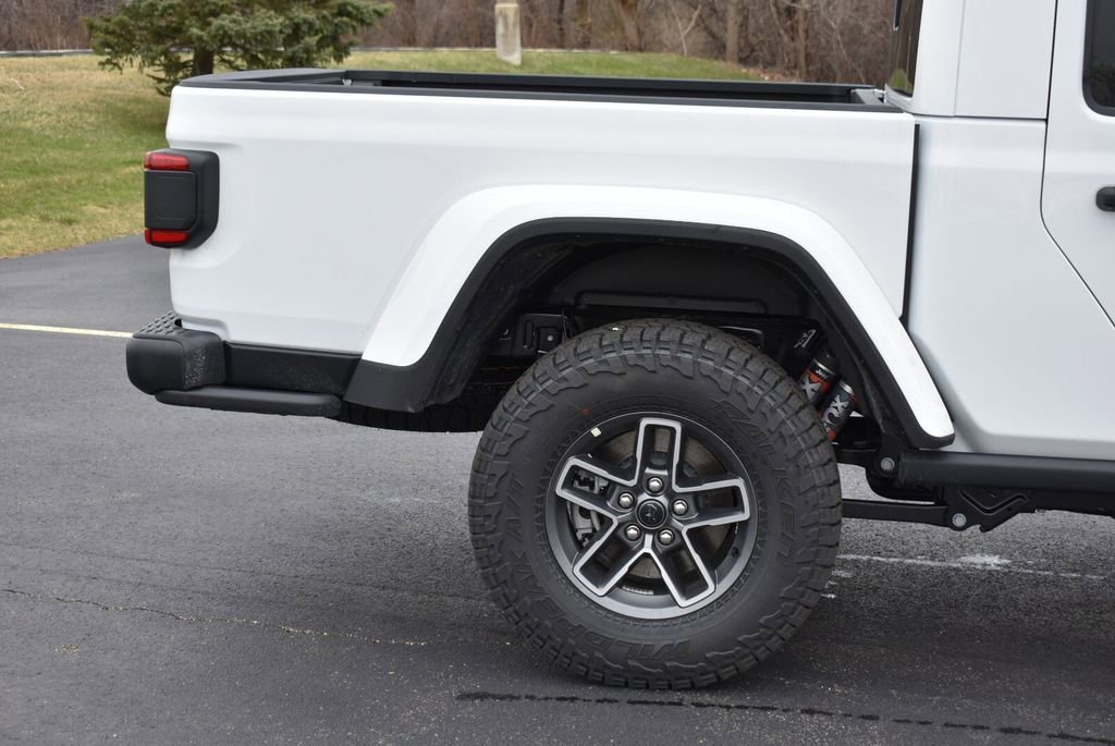 New 2026 Jeep Gladiator Mojave AWD/4WD image 5