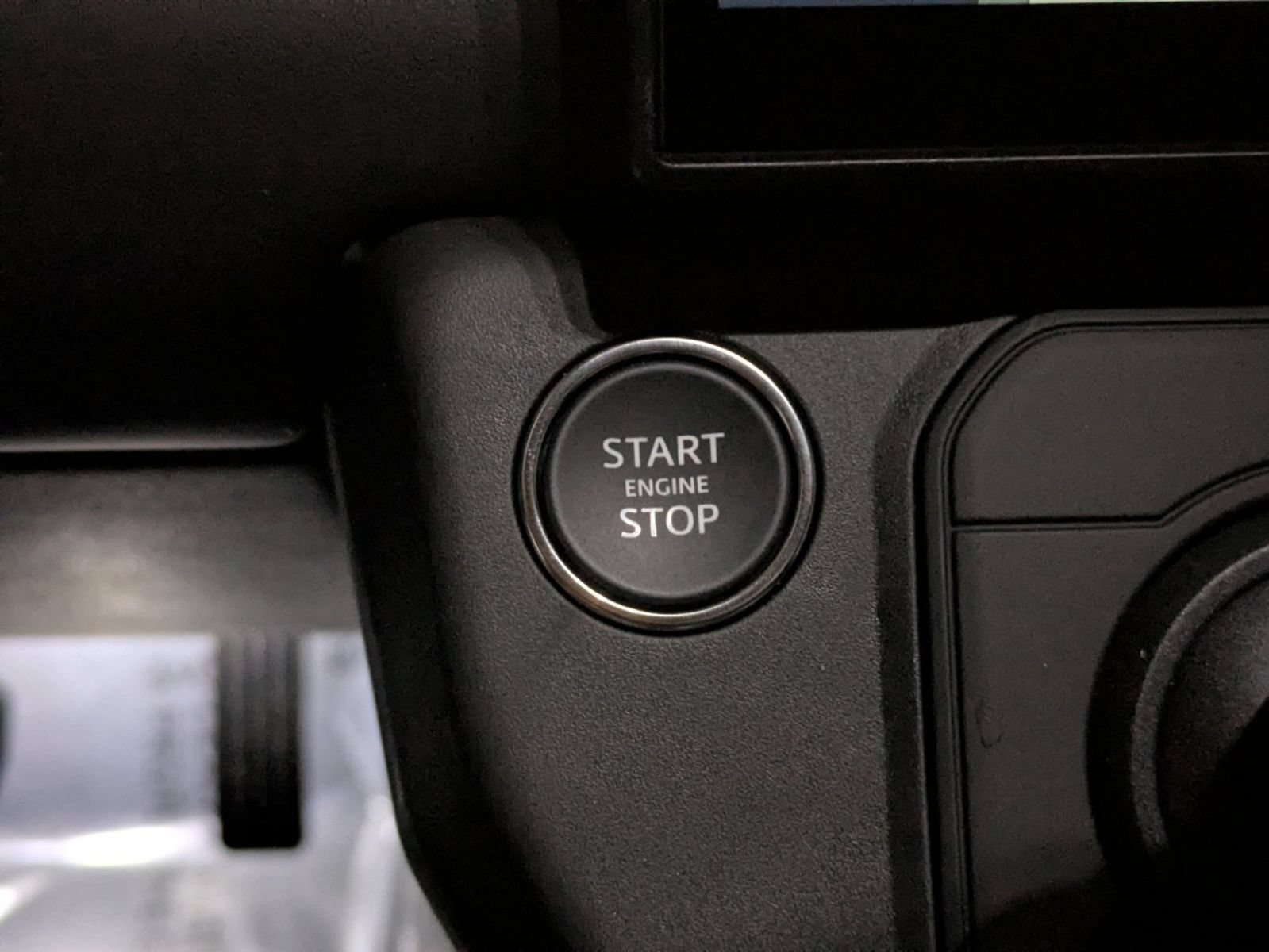 New 2026 Land Rover Defender 110 X-Dynamic SE AWD/4WD image 23