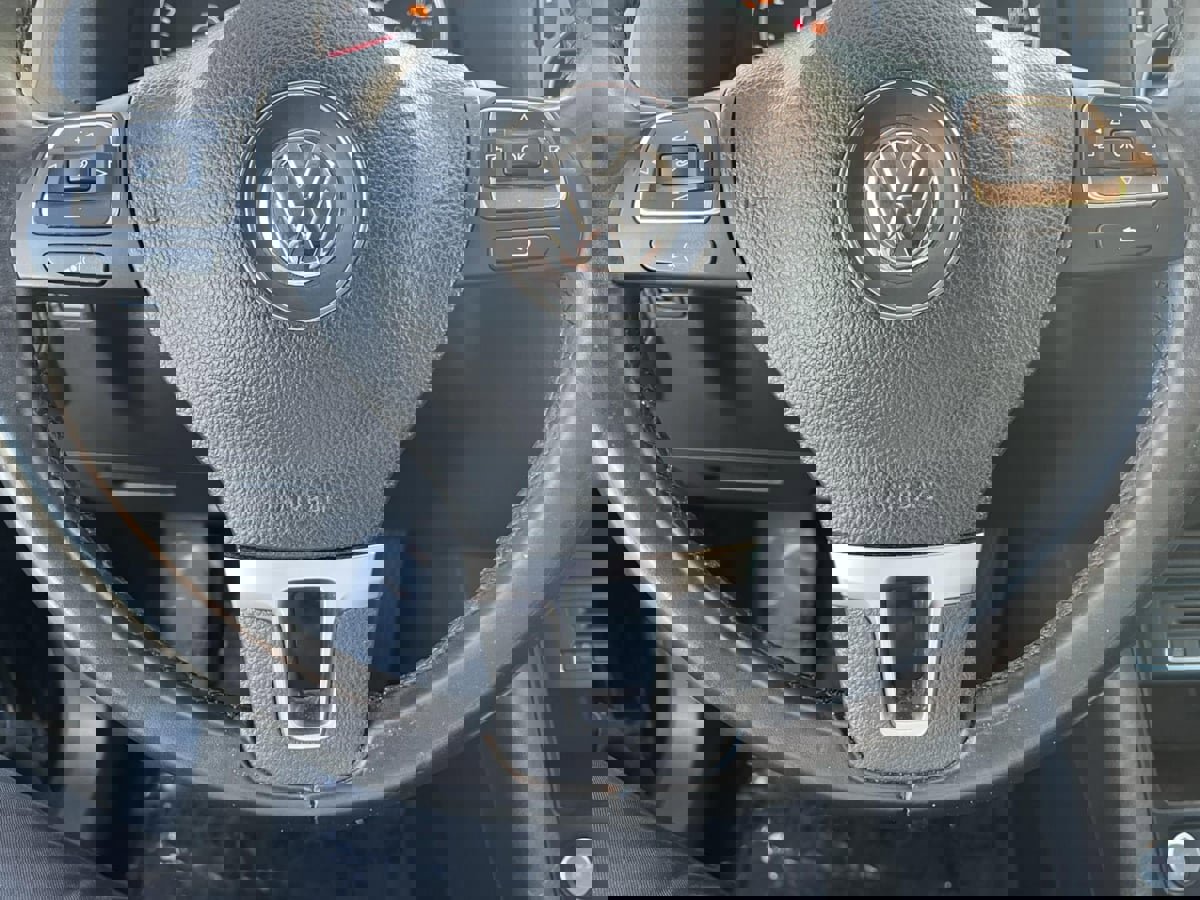 Used 2017 Volkswagen Tiguan Limited w/ Premium Package image 20