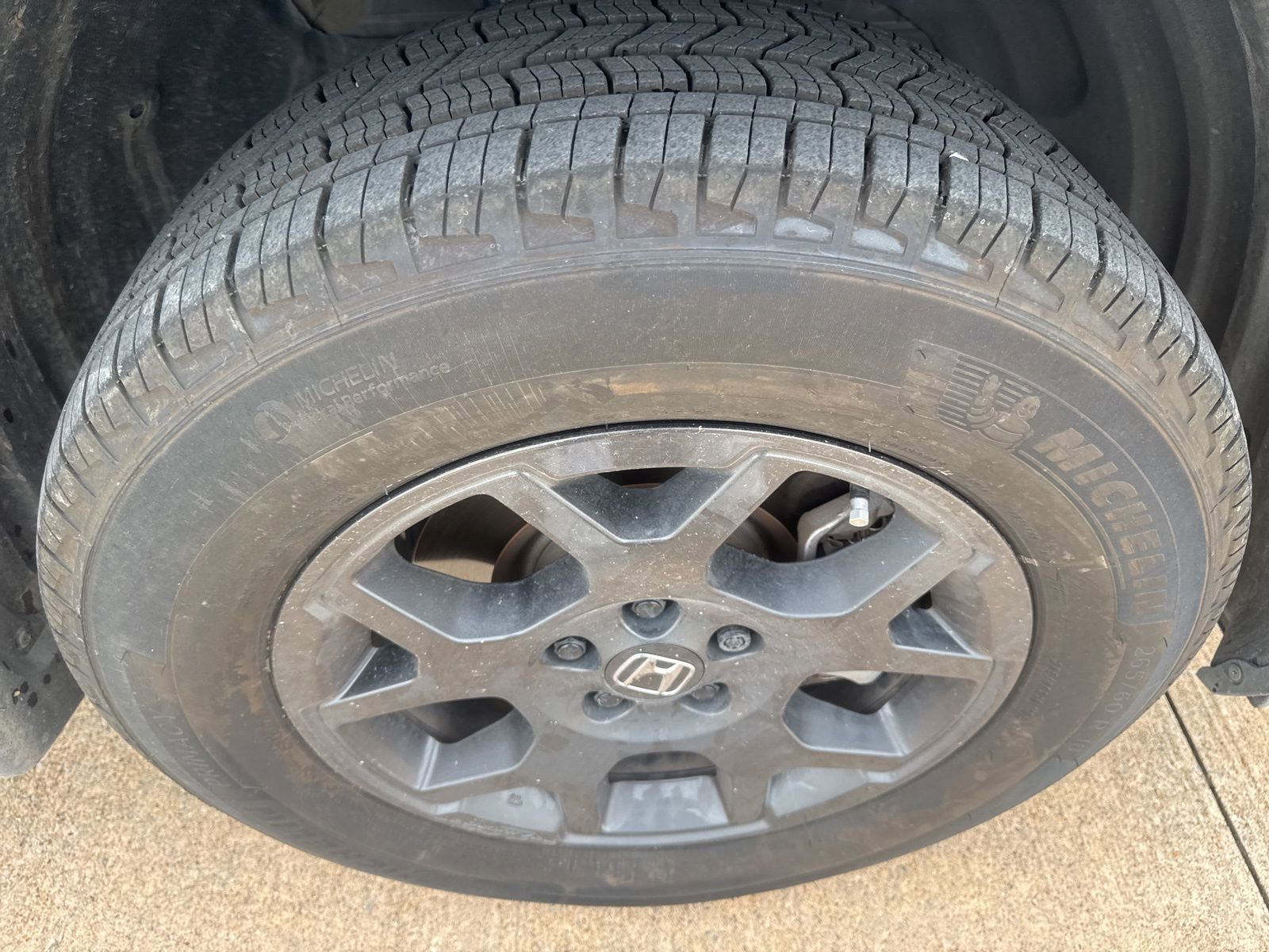 Used 2023 Honda Pilot TrailSport image 12